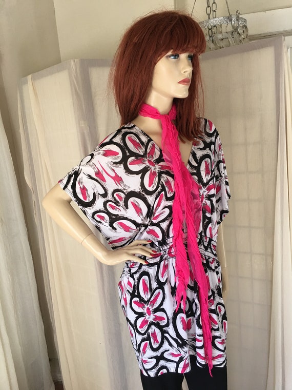 Vintage 1920s Style Vivid Tunic Top with Hot PInk… - image 3