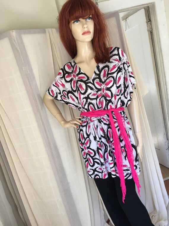 Vintage 1920s Style Vivid Tunic Top with Hot PInk… - image 5