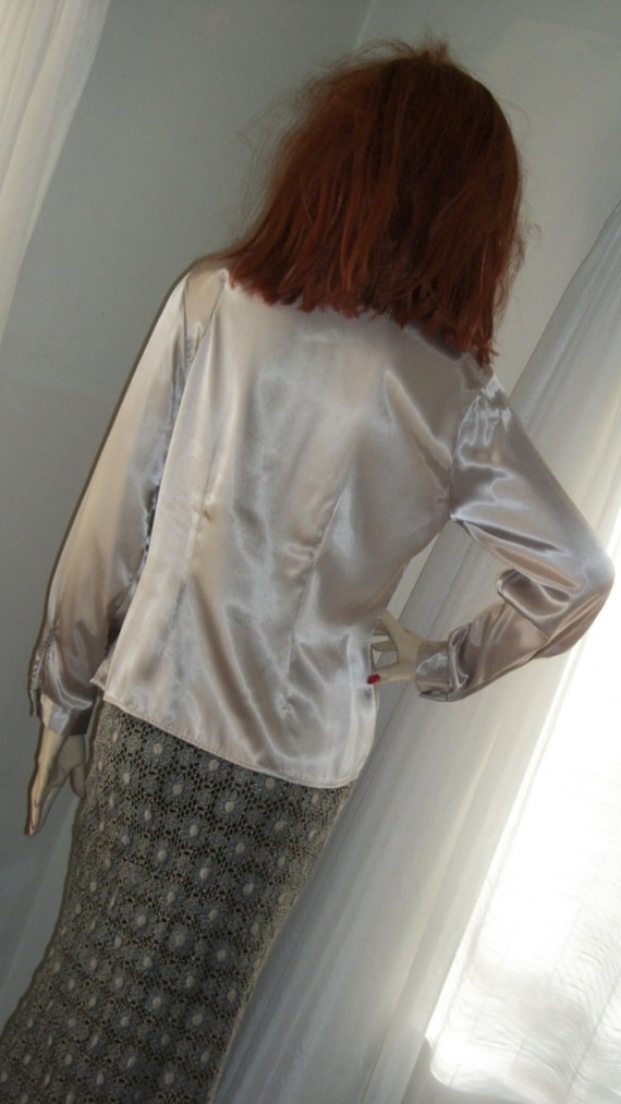 1930s Style Vintage Silky Satiny Taupe Blouse 197… - image 5