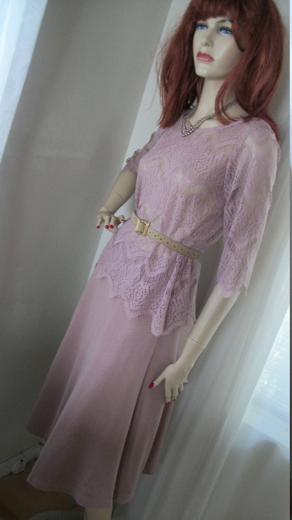 Vintage 1940s 1950s Style Dusty Rose Lacey Crochet