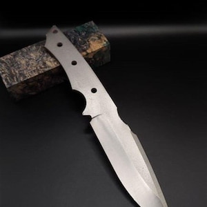 Böhler N690 Messerstahl-Rohling - Edelstahlprofil für die individuelle Messerherstellung, Klingenstahl mit 60 HRC, langlebig und rostbeständig