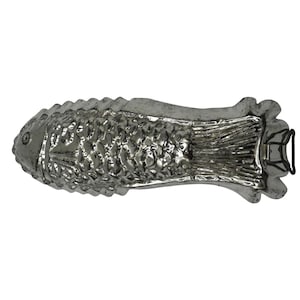 Vintage Fish Mold Tin Metal Pan Silver Metal Kitchen Baking Mold Hanging Decor