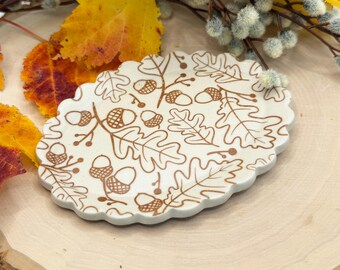 Oak and Acorn Oval Trinket Dish