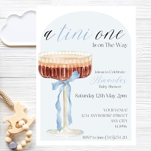 Invitación para baby shower con martini espresso: Blue Ribbon, plantilla editable (descarga digital)