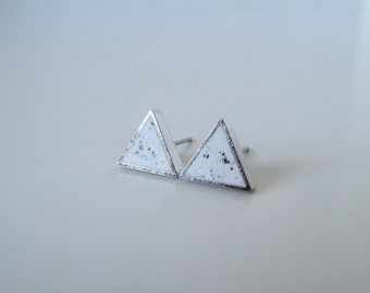 white granite small RHODIUM plate triangle stud earrings