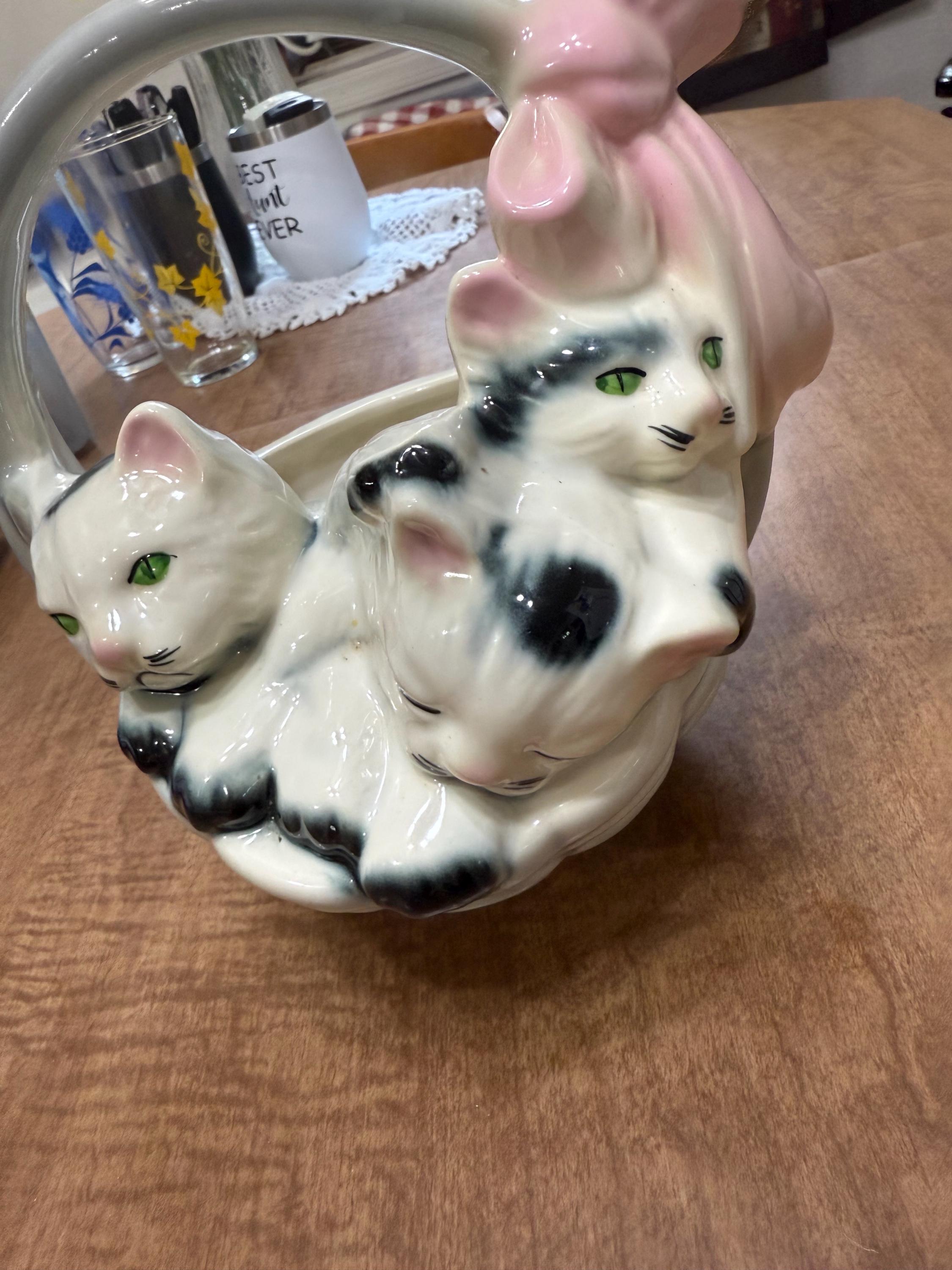 Vintage 1940's Cat Basket Ceramic Planter - Etsy Israel
