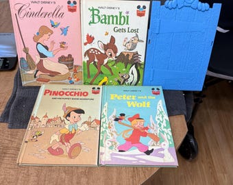 1970年代のヴィンテージ、ウォルト・ディズニーのハードカバーの子供