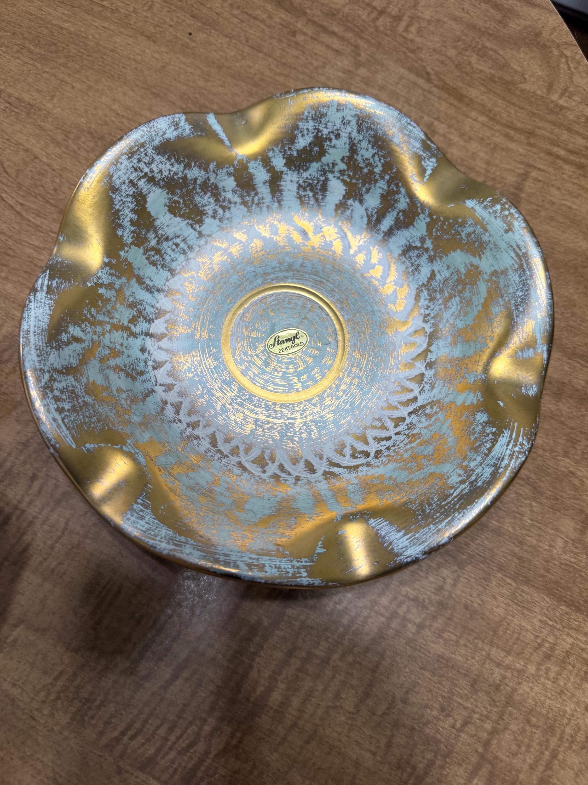 22金ゴールドで縁取りされたヴィンテージターコイズスタングル陶器皿