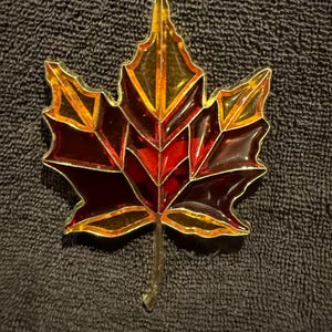 Vintage-Fleck-Glas Ahornblatt