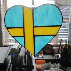 Stained glass Swedish flag heart