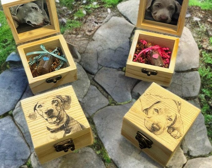 Pet Memorial Box - Keepsake Pet Memorial - Pet Urn