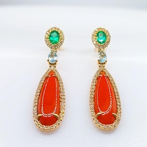 18K Solid Yellow Gold Earrings With Emeralds,Diamonds And Coral.