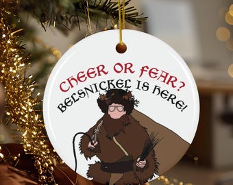Adorno de The Office "¡Belsnickel ya está aquí!", adorno navideño de Dwight Schrute, regalo navideño divertido de la cultura pop, adorno navideño de The Office
