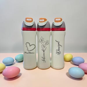 Personalized Owala 24oz FreeSip bottle with custom engraved name, perfect gift for her. A stylish and thoughtful personalized gift for everyday use.