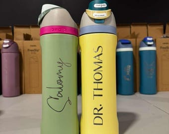 Garrafa Owala FreeSip de 710ml com nome personalizado, gravação a laser, nome e logotipo | Garrafa estética para academia, presente de aniversário para ela, presente para pedido de madrinha
