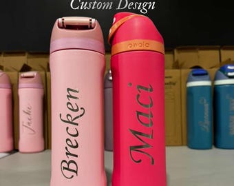 Garrafa Owala FreeSip de 710ml Personalizada com Nome | Garrafa de Água Estética para Academia, Presente de Aniversário para Ela, Utensílio de Escritório Gravado