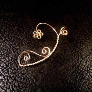 Daisy vine Ear Cuff, Vine Jewelry, ear jewelry, ear climber, ear wrap, ear jacket, silver plate, non pierced image 5