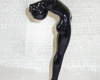 Lámpara de pie Frankart Art Deco con base de una ninfa con los brazos extendidos hacia arriba. Varios acabados en aluminio. Fabricada en EE. UU.