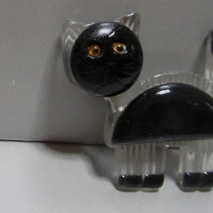 Our Beautiful Vintage 2 inch Black or Brown Art Deco Cat Kitten ~ Pin - Brooch.