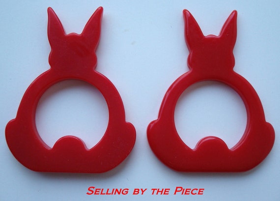 Vintage Bakelite Catalin Cherry Red Bunny Rabbit … - image 3