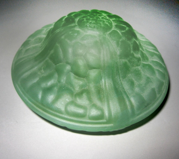 Frankart 5-1/2" replacement lamp globe 3-1/4" fitter Art Deco comes in Frosted Green or Frosted Clear glass shades