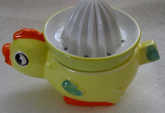 A Vintage 2 Piece Yellow Chick ~ Chicken - Lemon - Orange - Citrus ~ Juicer Reamer Squeezer Style #970