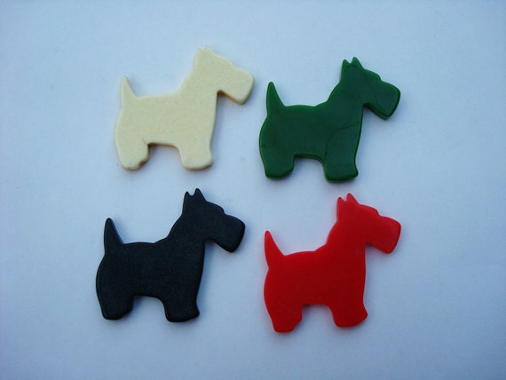 Vintage Bakelite Catalan assorted colors of 1-7/8" long Large Scottie Dogs