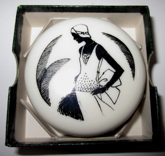 Vintage Bakelite Pill Box / A Flapper Lady by Sarsaparilla Deco Design in Cream.