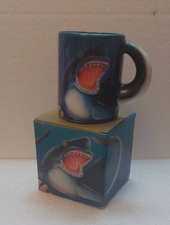 JAWS! A MAKO White SHARK Coffee Mug - Sea-life - Item 4084