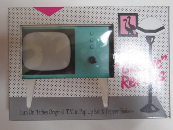 Vintage 1950s Plastic TV "Classic Re-runs"  Salt & Pepper Shakers  ~ Style #484