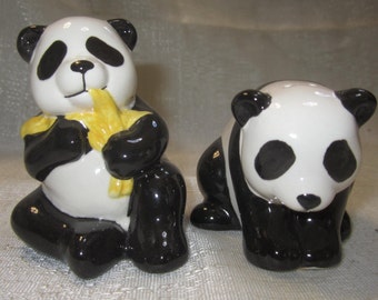 Vintage Panda Bear Salt n Pepper 3-1/2 inches Shakers Ceramic ~ Style #925