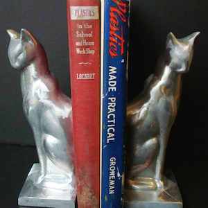 Frankart Sitting Cat Bookends ~ 8" Tall - Art Deco Sanded Aluminum - USA Made - Style #195