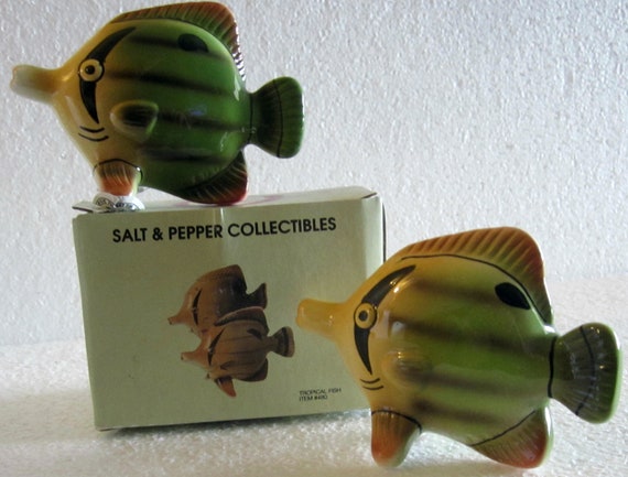 Tropical Angelfish 4" ceramic salt and pepper shakers Style 480