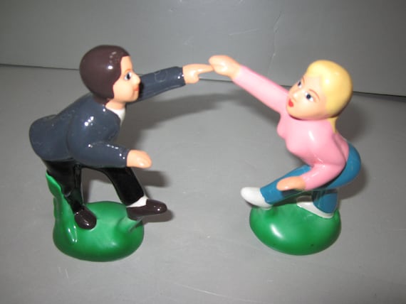 The 50's Dancing Rock and Roll Couple Salt and Pepper Shakers Pair ~  Style #374