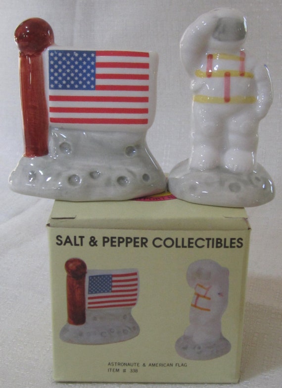 Vintage NASA Astronaut and the American Flag on the Moon Salt & Pepper Shakers ~ USA - Style #338