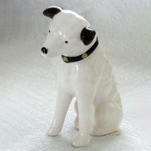 A Vintage mint 2-1/2&quot; Nipper Victor Edison Dog Ceramic ~ Figurine NO Printed Box - Style #743F-NP
