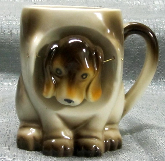 The Swinging Face Beagle BEAGLE Dog Mug -  by Sarsaparilla 1987 Style 980
