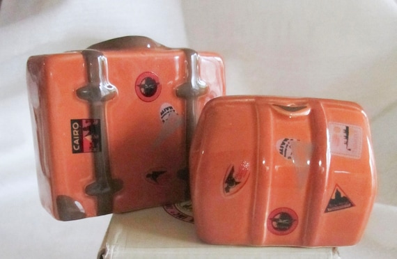 Vintage Set of  ceramic Luggage salt and pepper shakers 2-3/8" a pair NOS Style 426