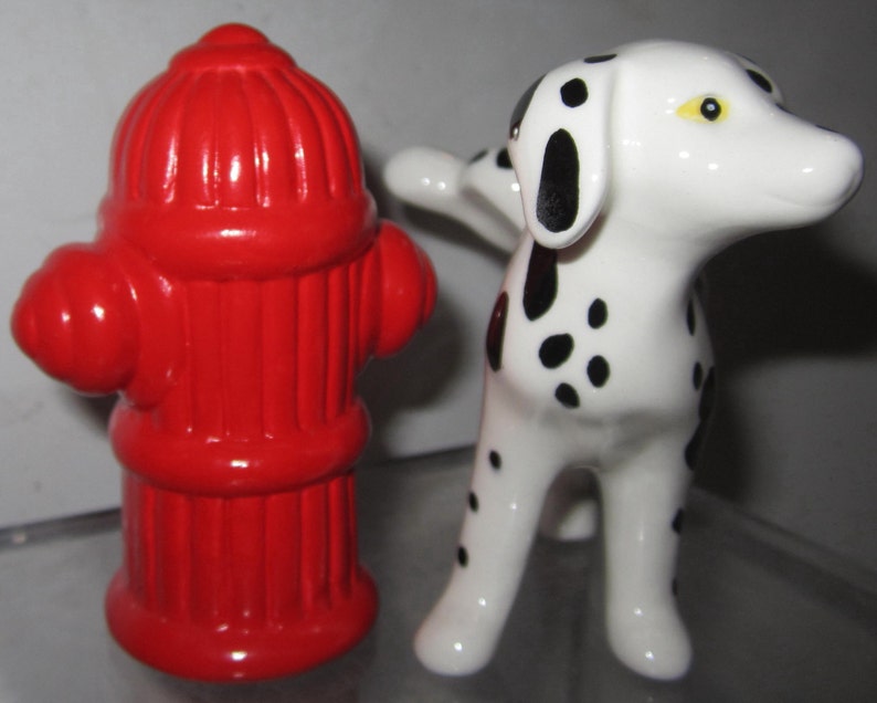 A Vintage Ceramic Dalmatian Dog with a Red Fire Hydrant 3-1/2 Tall Salt and Pepper Shaker Set Style 976A image 4