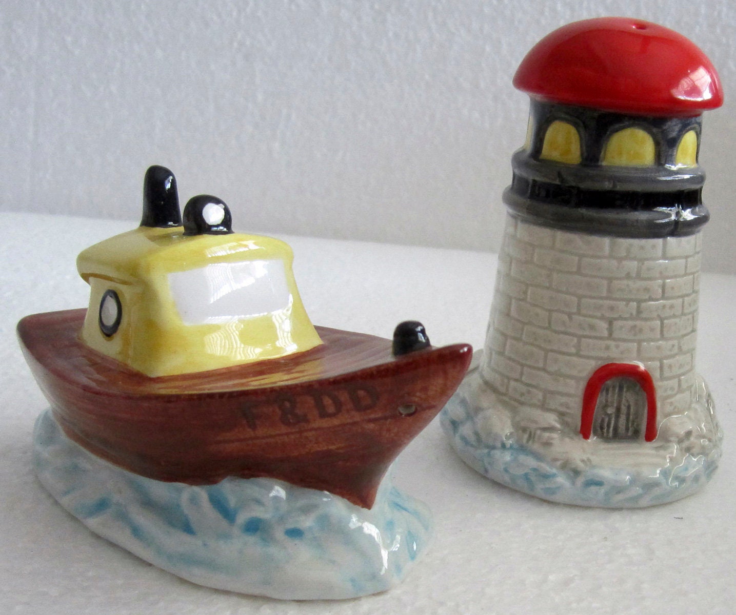 Lighthouse salt and pepper shakers outlet