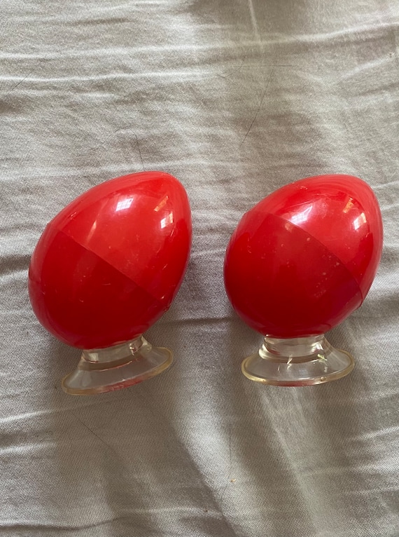 1960’s mid century Red Plastic Egg Salt and pepper shakers - 2-1/2” tall - made in the USA