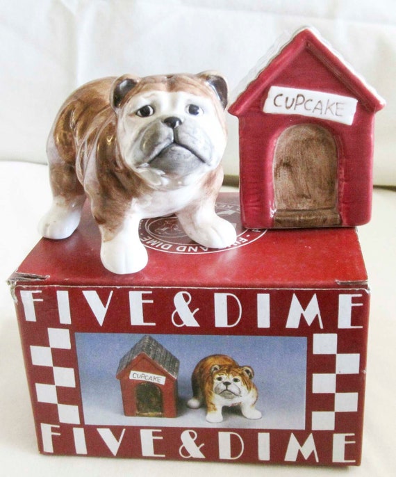 Vintage USMC MARINE Bulldog and Dog House ceramic salt and pepper shakers 3-1/2" a pair NOS Style #360