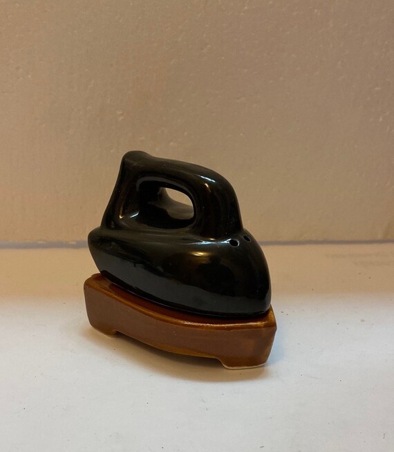 A Rare Vintage Clothing Iron and Ironing Board Base in a Ceramic Salt and Pepper Shaker Set - from 1981 - 43 years Old - Style #905