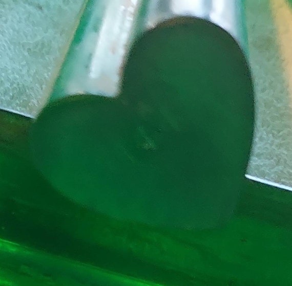 Vintage American Bakelite Catalin Transparent Dice Green Heart Rods, Arbor #1144 in one end, 1-1/4" by 10" long, 235 gr, USA