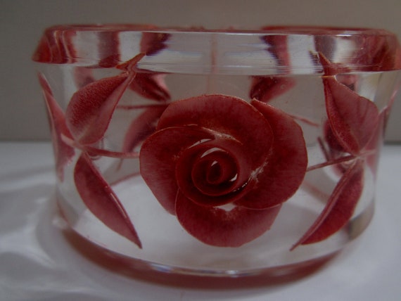 A  Vintage Large Reversed  Carved  Lucite Red Rose Oval Bracelet