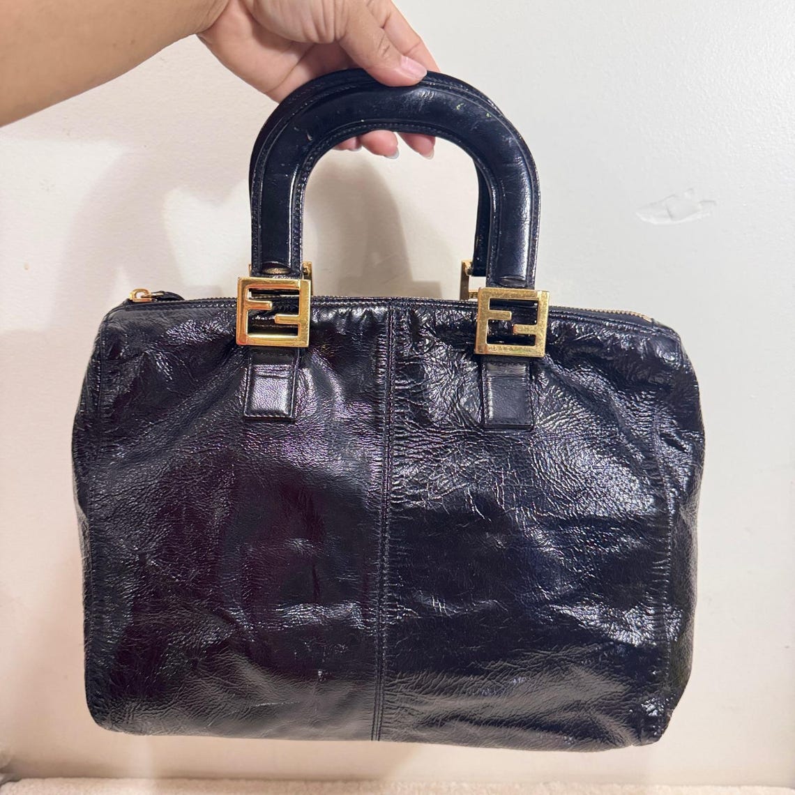 Vintage Fendi Women's Black Patent Leather FF Handle Handbag, foto 1 di 5