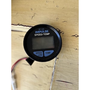 QT-106 Impulse Speed/TEMP Sensor Gauge From A 1992 Fishing Boat  Works