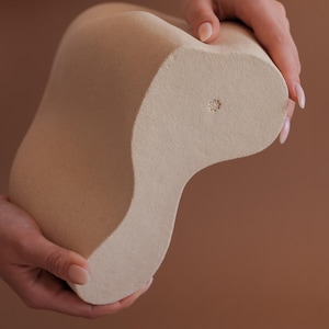 Ceramic Vase | Handmade Sculptural Vase | Organic Clay Vase "Dune" | Minimal Wabi Sabi Decor | Sand-Inspired Pottery