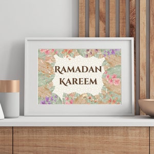 Eleganter Ramadan Kareem Digitaldruck | Islamische Wandkunst | Blumen Ramadan Dekor