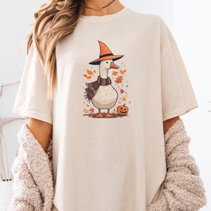 Goose t Shirt, Comfort Colors® Goose TShirt, Halloween T-shirt&#39;s Halloween Shirt Gift, Trendy Tee Retro Funny Meme Gift, Funny Goose Gift